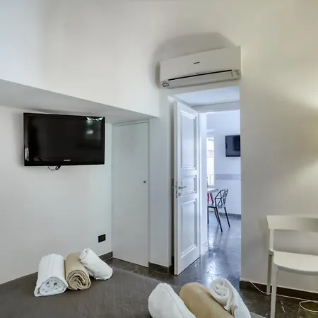 Apartman Bordonaro - By Vacation Service *